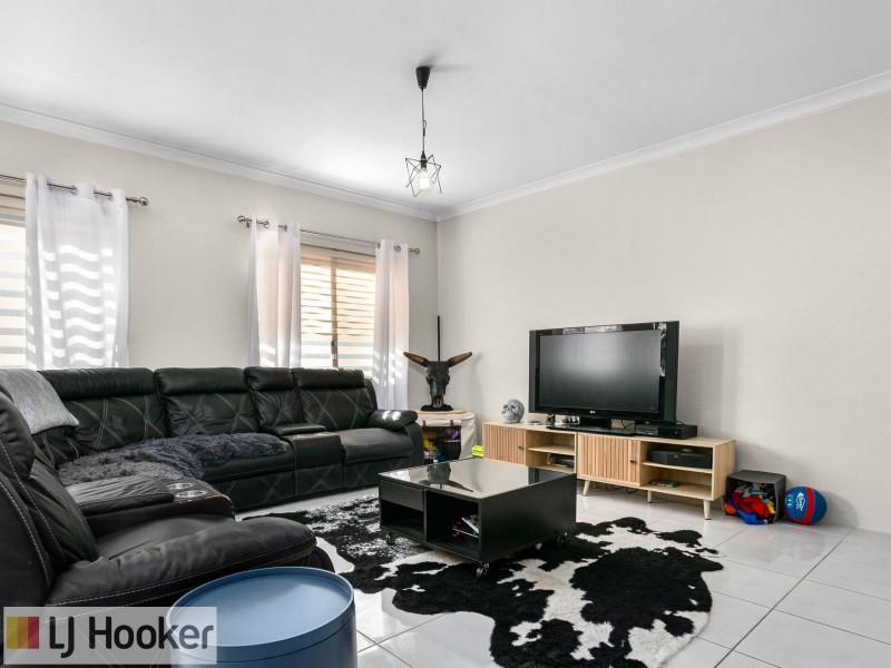 28 Solstice Bend, Wellard WA 6170