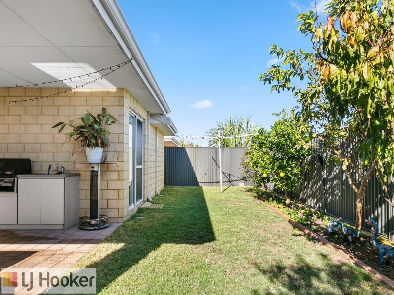 28 Solstice Bend, Wellard WA 6170
