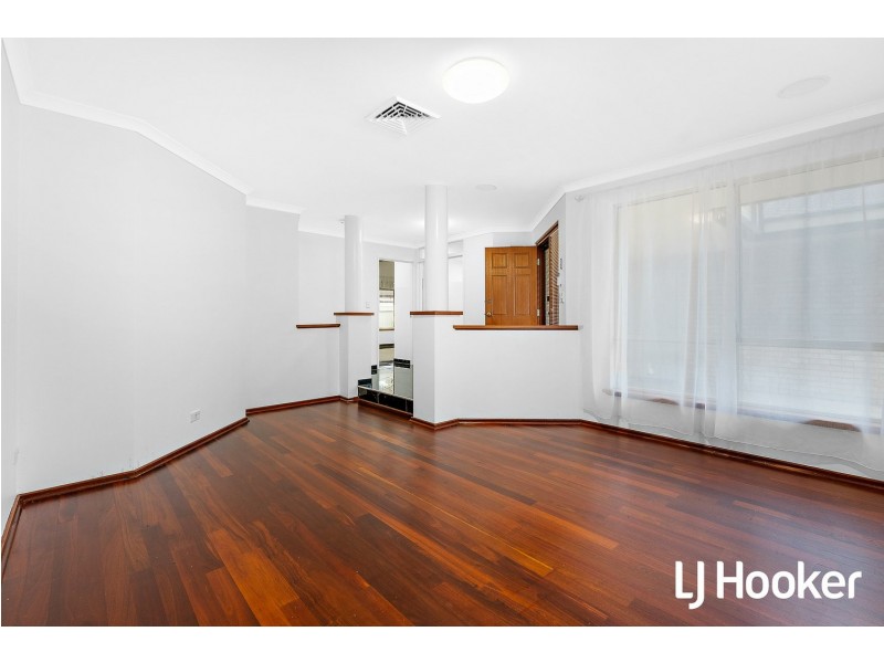 3 Mirror Cove, Waikiki WA 6169