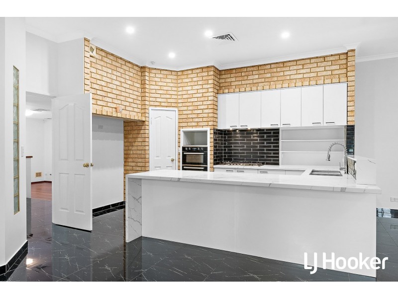 3 Mirror Cove, Waikiki WA 6169