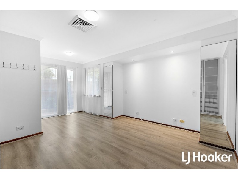 3 Mirror Cove, Waikiki WA 6169