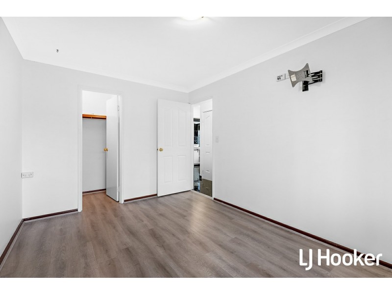 3 Mirror Cove, Waikiki WA 6169