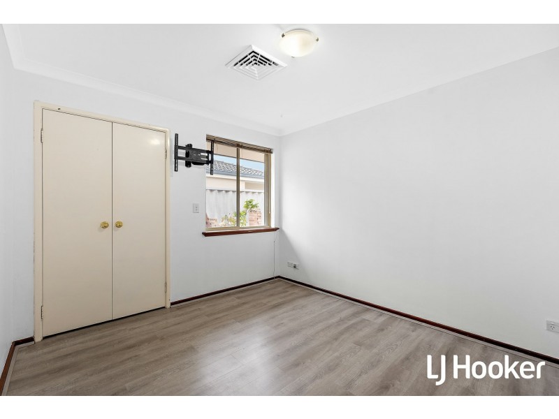3 Mirror Cove, Waikiki WA 6169