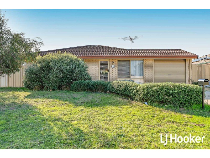 1 Sharpe Close, Waikiki WA 6169