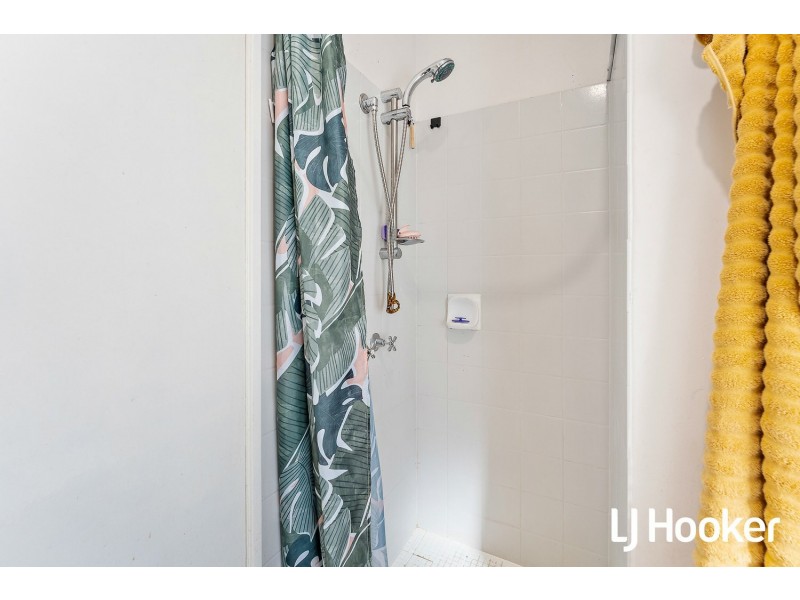 1 Sharpe Close, Waikiki WA 6169