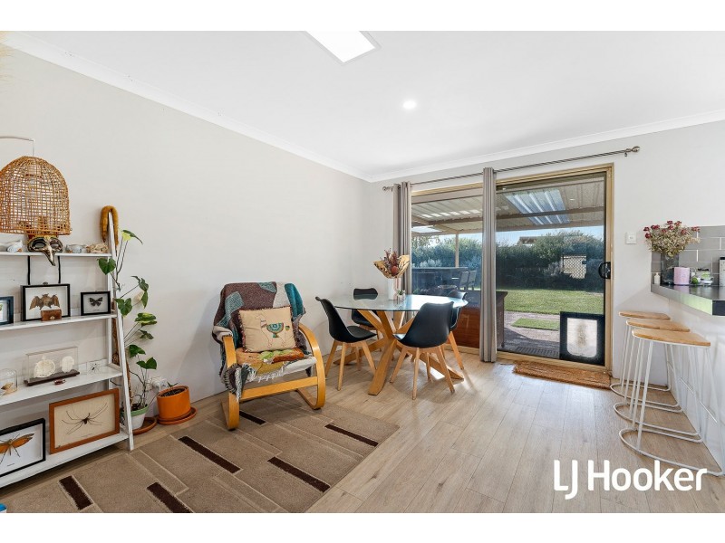 1 Sharpe Close, Waikiki WA 6169
