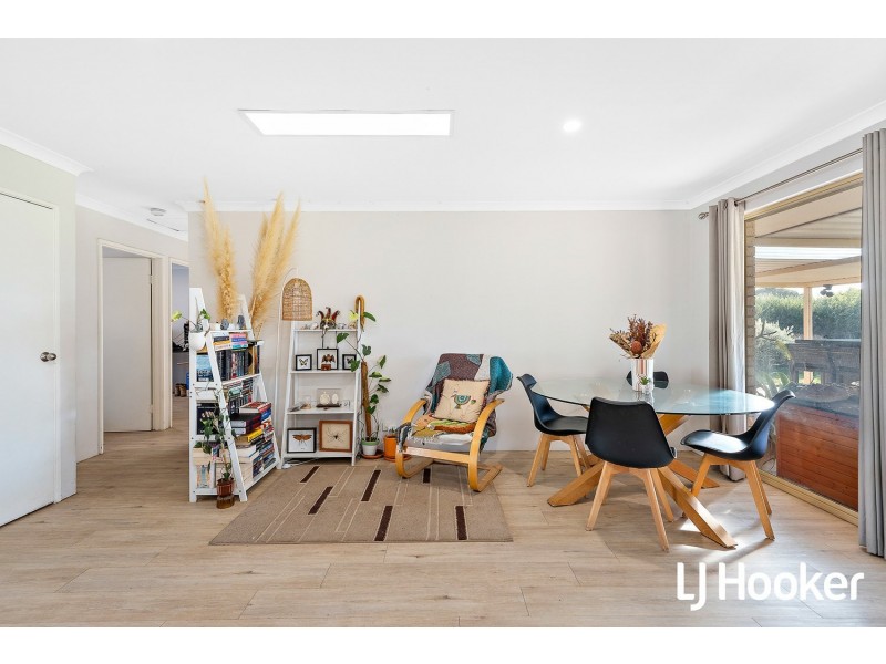 1 Sharpe Close, Waikiki WA 6169