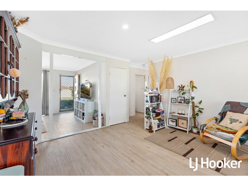 1 Sharpe Close, Waikiki WA 6169