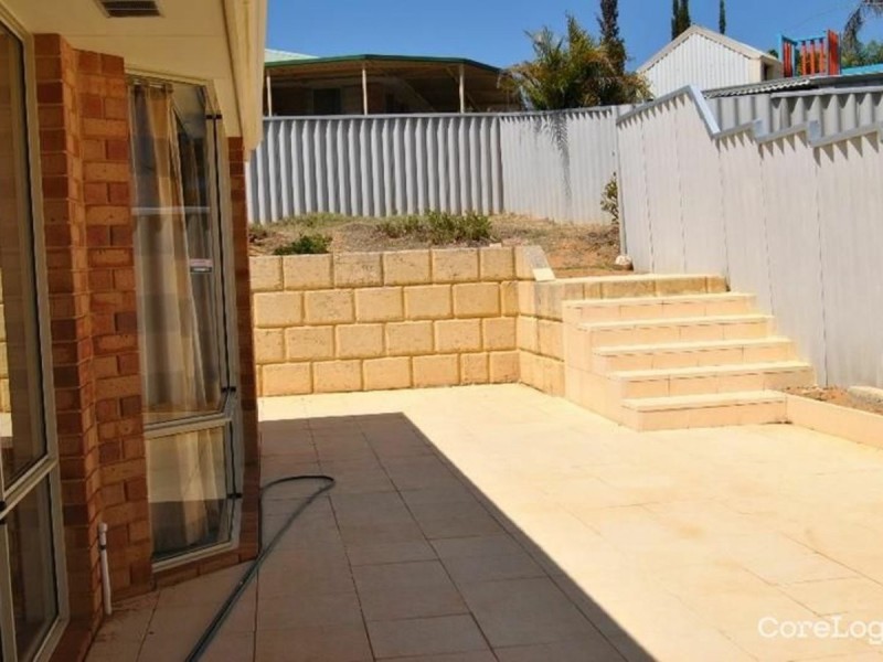 31 Djilba View, Leda WA 6170