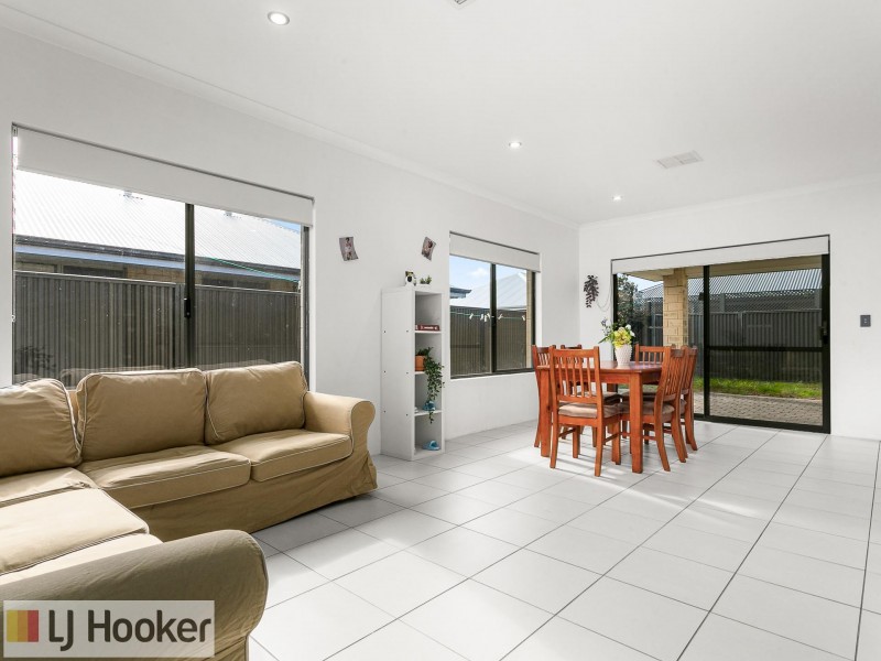 17 Solaris Street, Wellard WA 6170