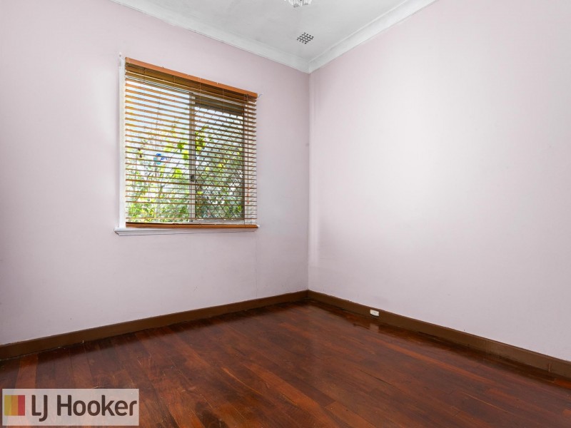 42 Summerton Road, Calista WA 6167