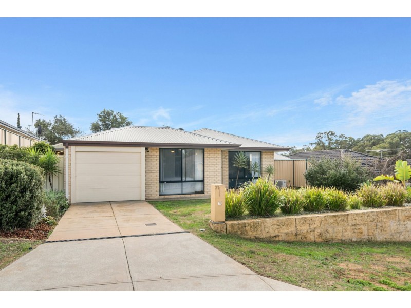 21 Pepperell Crescent, Leda WA 6170