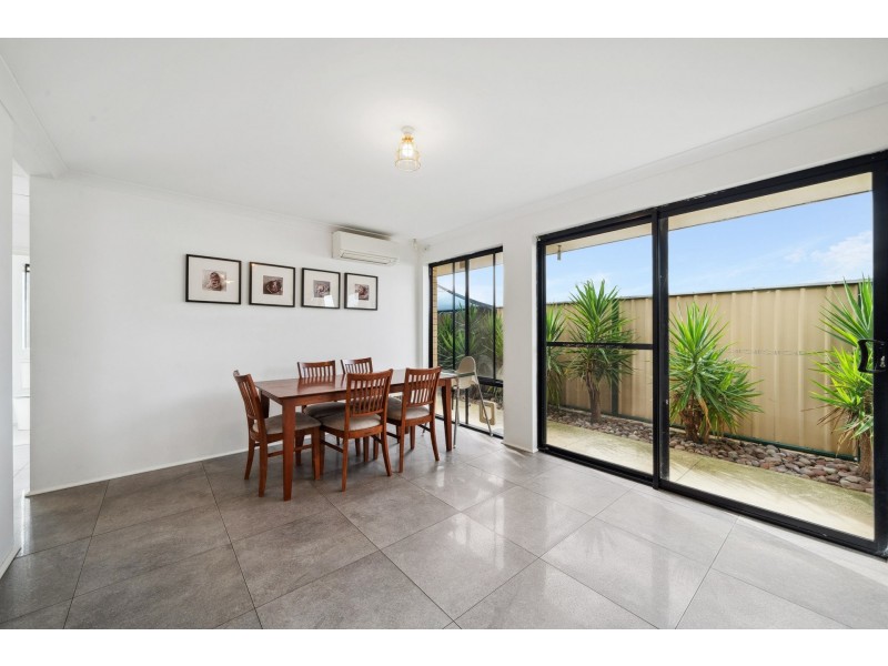 21 Pepperell Crescent, Leda WA 6170