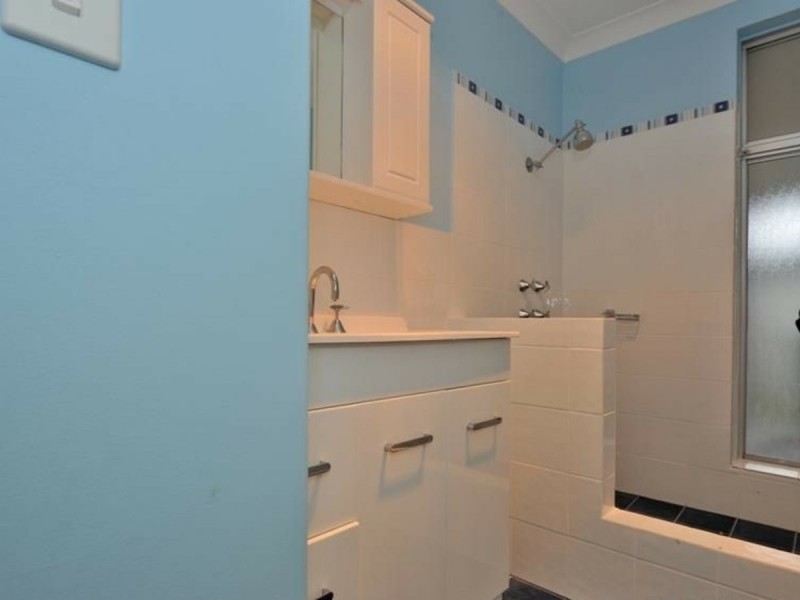 13 Cambridge Crescent, Cooloongup WA 6168