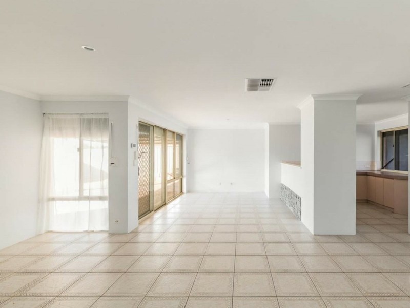 40 Coronata Drive, Warnbro WA 6169