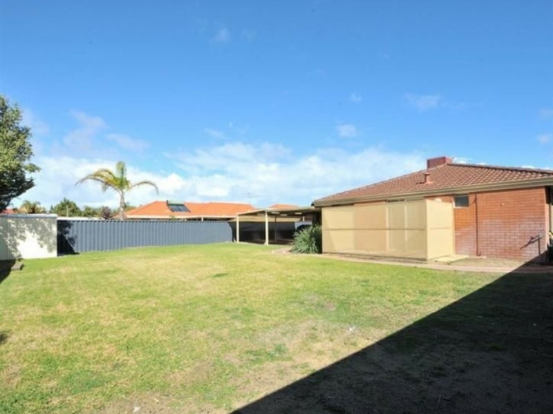 40 Coronata Drive, Warnbro WA 6169