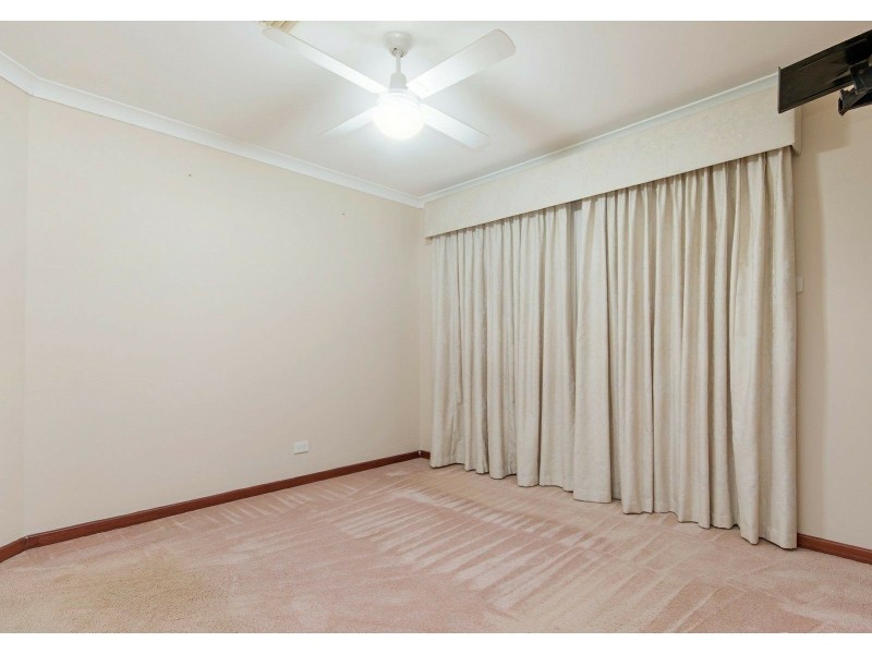 14 Hargrave Place, Parmelia WA 6167