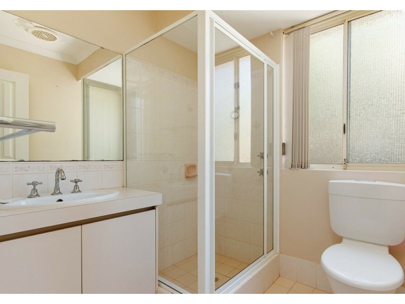 14 Hargrave Place, Parmelia WA 6167