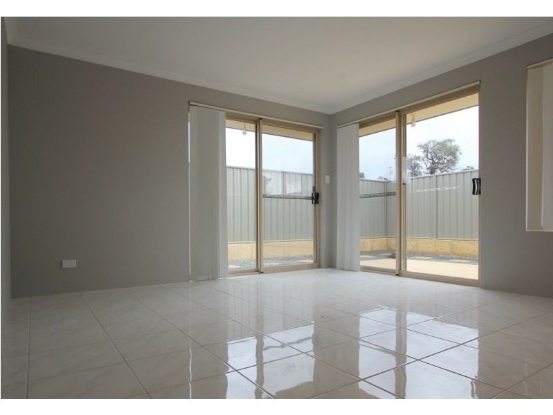 25 Holystone Approach, Wellard WA 6170