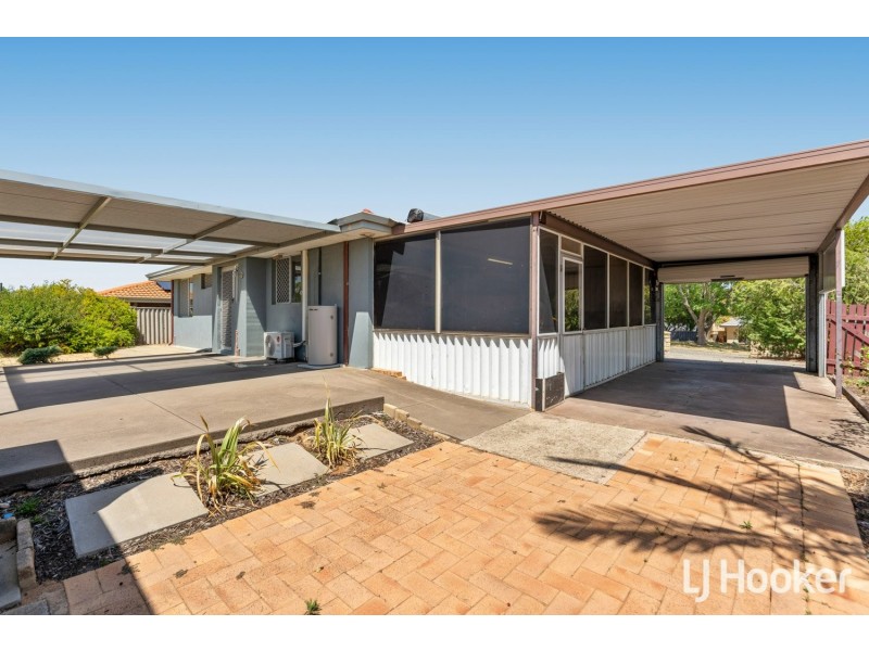 39 Woodley Way, Parmelia WA 6167