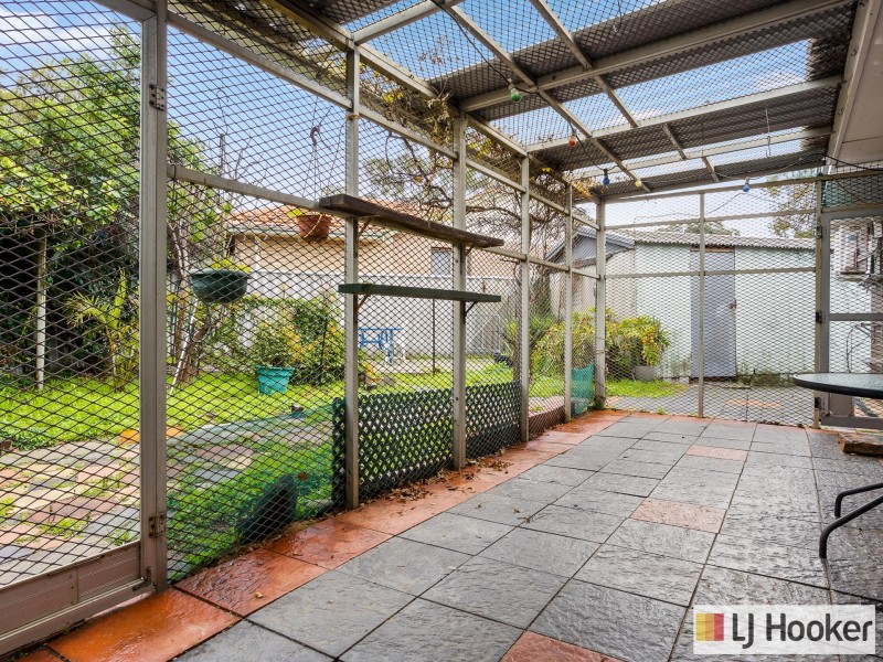1 Robert Place, Calista WA 6167