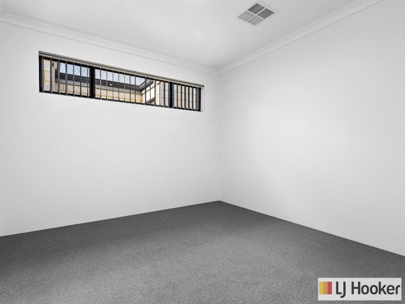 32 Ladysmith Loop, Wellard WA 6170