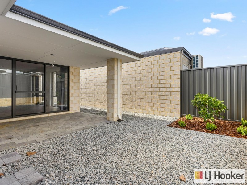 32 Ladysmith Loop, Wellard WA 6170