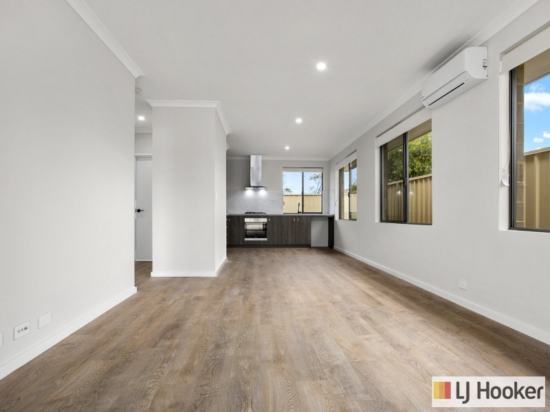 Unit A/14 Wooramel Way, Cooloongup WA 6168