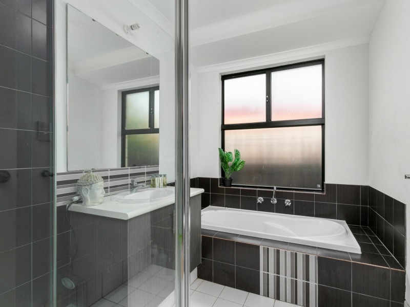 12 Catseye Cresent, Wellard WA 6170