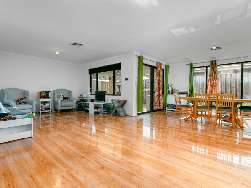 12 Catseye Cresent, Wellard WA 6170