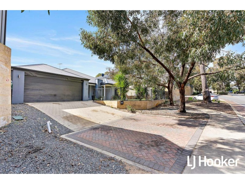 47 Leda Boulevard, Wellard WA 6170