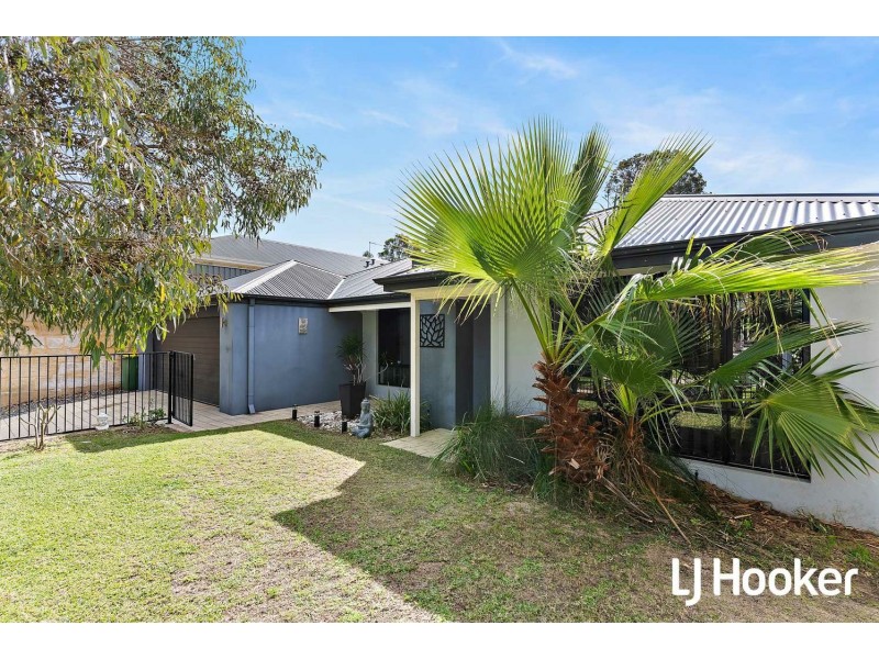 47 Leda Boulevard, Wellard WA 6170