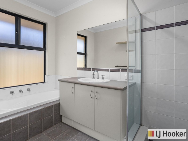 50 Botany Parade, Hammond Park WA 6164