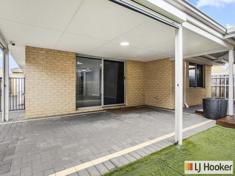 47 Gemstone Parade, Wellard WA 6170