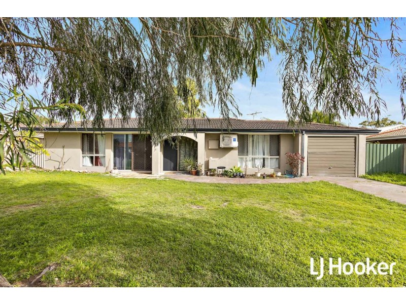 13 Cambridge Crescent, Cooloongup WA 6168