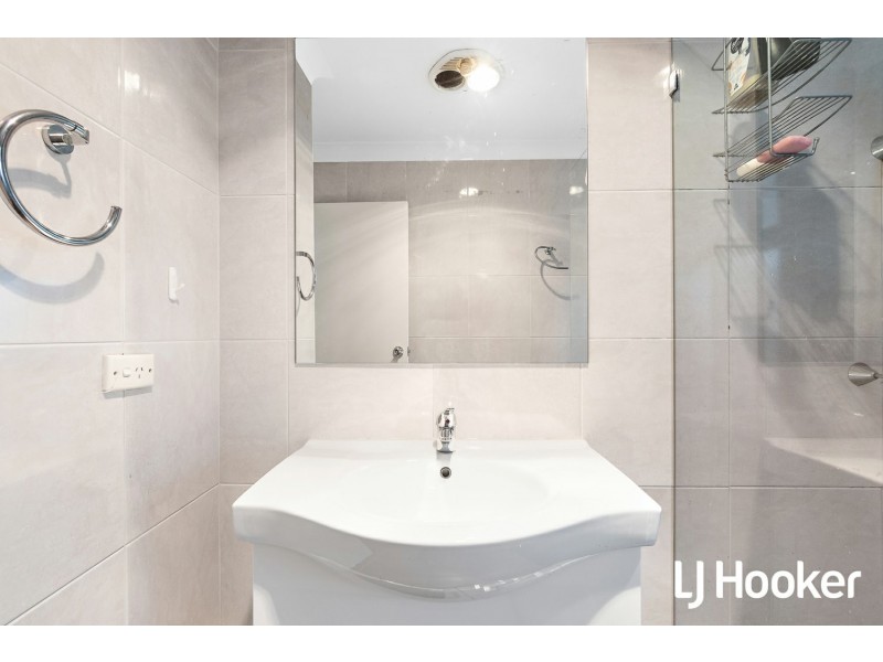 13 Cambridge Crescent, Cooloongup WA 6168