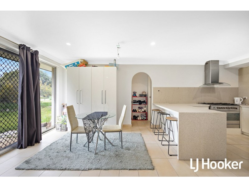 13 Cambridge Crescent, Cooloongup WA 6168