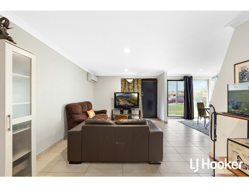 13 Cambridge Crescent, Cooloongup WA 6168