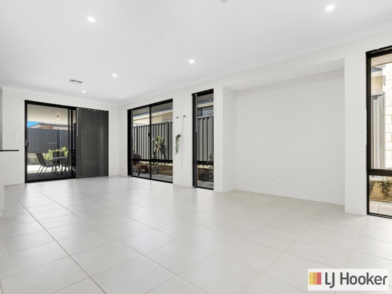 26 Bromley Road, Wellard WA 6170