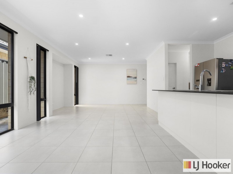 26 Bromley Road, Wellard WA 6170