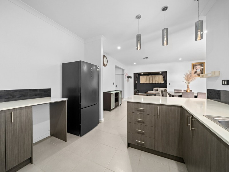 8 Mercury Terrace, Byford WA 6122