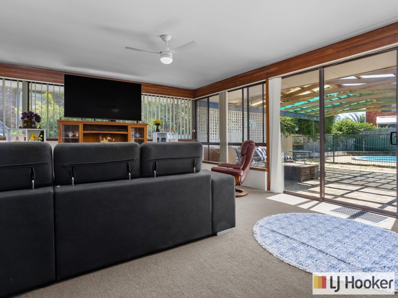 28 Mandfield Way, Parmelia WA 6167