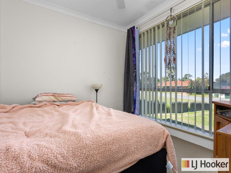 28 Mandfield Way, Parmelia WA 6167