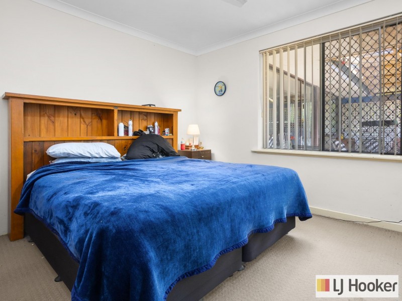 28 Mandfield Way, Parmelia WA 6167