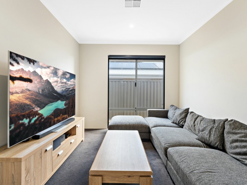 34 Monolith Way, Wellard WA 6170