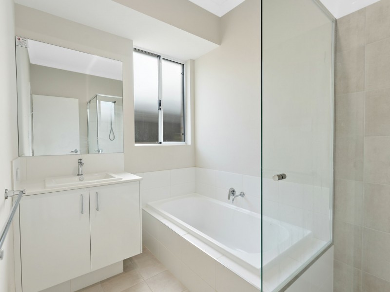 34 Monolith Way, Wellard WA 6170