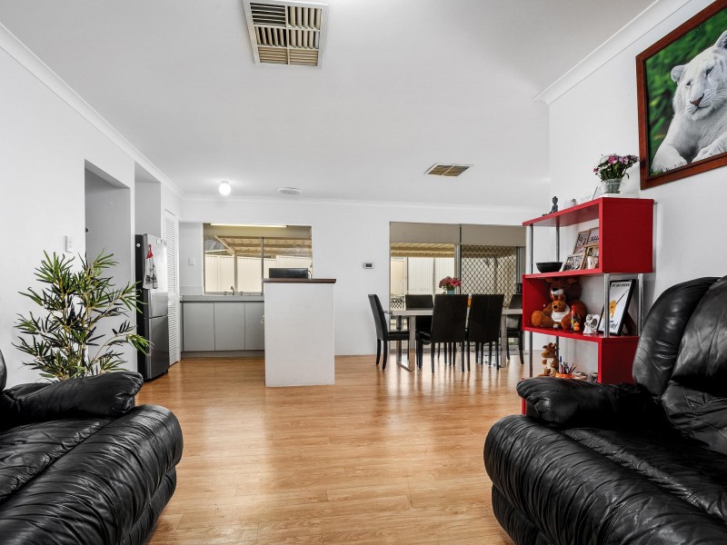 13 Cambey Mews, Parmelia WA 6167