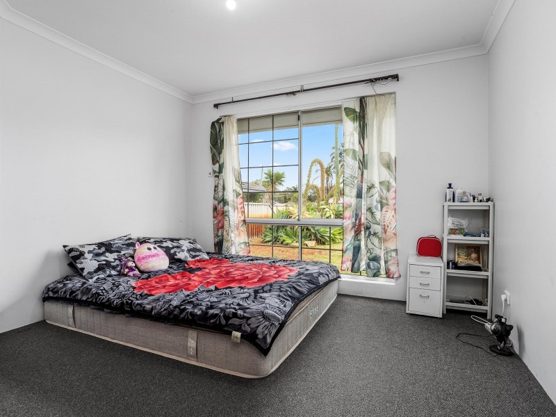 13 Cambey Mews, Parmelia WA 6167