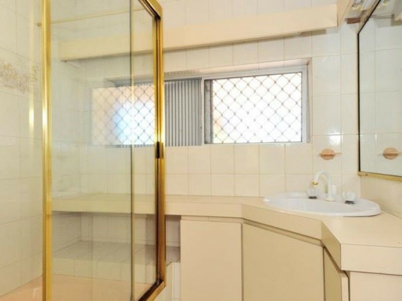 11 Milton Place, Orelia WA 6167