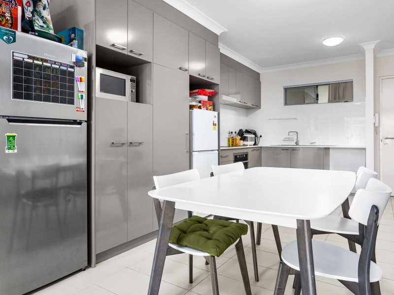 18/16 Grey Street, Cannington WA 6107